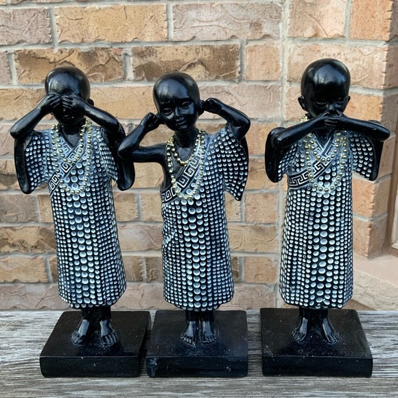Wooden Symbolic Cultural Figurines Statues Black White Decorative 9”  X 3 - Picture 12 of 12